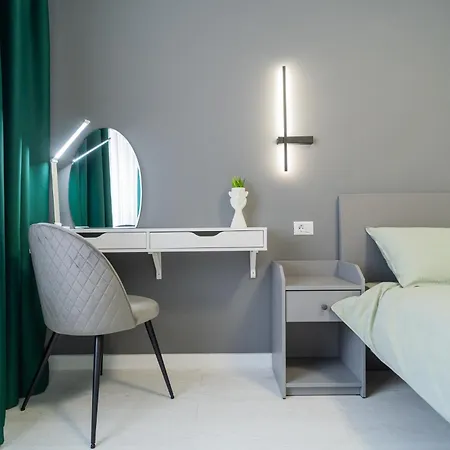 Elegant Fresh Renovated * Бухарест